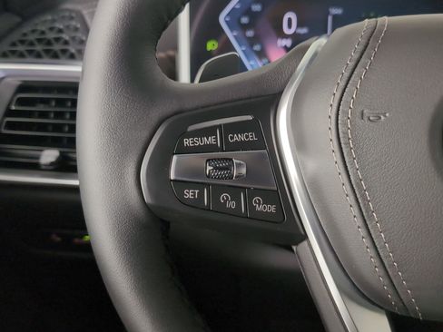 New 2026 BMW X5 sDrive40i image 15