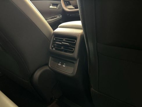 New 2026 Nissan Leaf SV+ w/ Floor Mat Package (SV+) FWD image 48