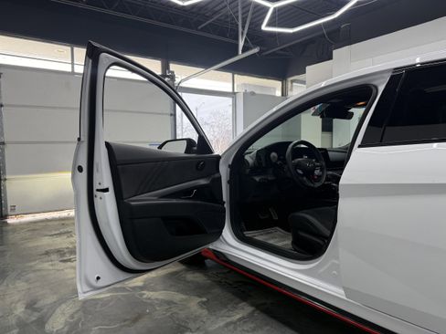 Used 2023 Hyundai Elantra N image 9