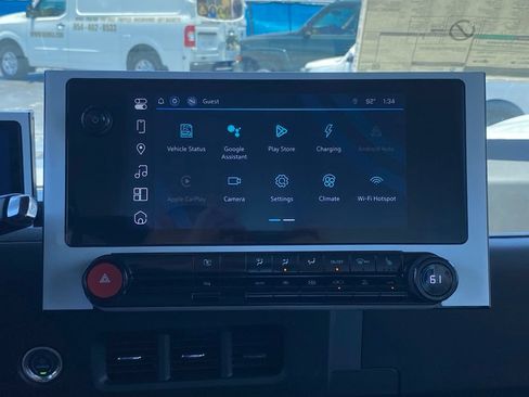 Used 2024 Chevrolet Brightdrop 400 w/ Commercial Equipment Package AWD/4WD image 25