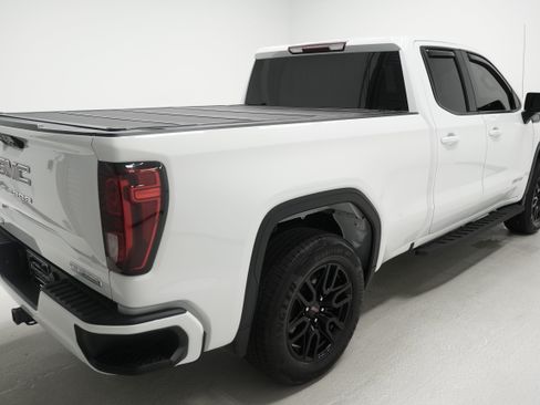Used 2023 GMC Sierra 1500 Elevation RWD image 4