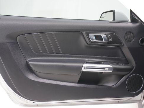Used 2019 Ford Mustang Premium RWD image 17
