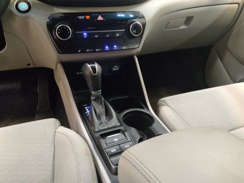 Used 2020 Hyundai Tucson Value FWD image 26