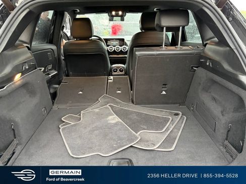 Used 2021 Mercedes-Benz GLA 250 4MATIC w/ Premium Package image 7