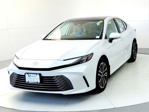 New 2026 Toyota Camry XLE image 2