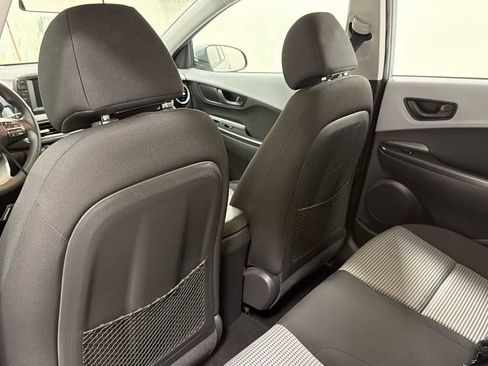 Used 2019 Hyundai Kona SE image 24