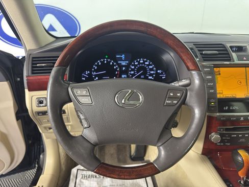 Used 2010 Lexus LS 460 w/ Luxury Value Edition RWD image 21