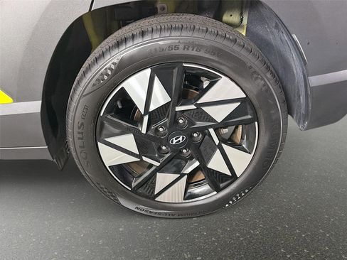 Certified 2024 Hyundai Kona SEL FWD image 28