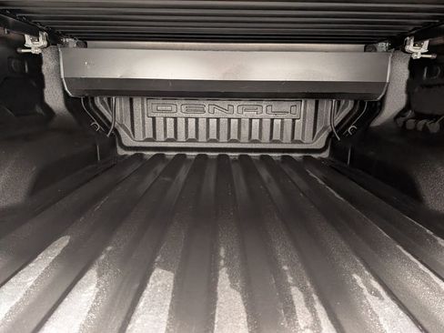 Certified 2024 GMC Canyon Denali image 10