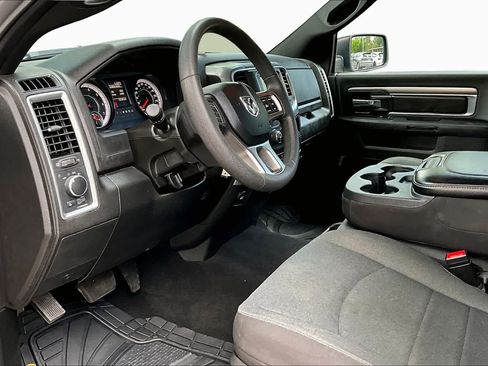 Used 2024 RAM 1500 Warlock RWD image 30