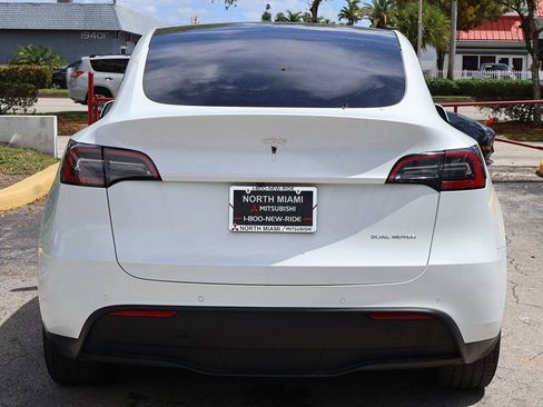 Used 2023 Tesla Model Y Long Range image 12