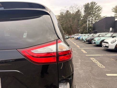 Used 2016 Toyota Sienna XLE image 13