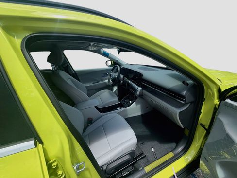 New 2026 Hyundai Kona Limited FWD image 21