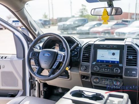 Used 2022 Ford F250 XL w/ Power Equipment Group image 15