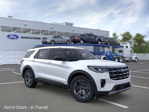 New 2026 Ford Explorer Active image 7