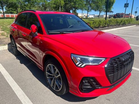 Used 2023 Audi Q3 2.0T Premium Plus AWD/4WD image 2