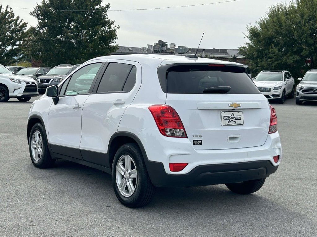 Used 2020 Chevrolet Trax LS w/ Tint and Cruise Package FWD image 5