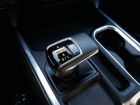 Used 2022 Chevrolet Silverado 1500 RST w/ RST All Star Premium Package AWD/4WD image 26