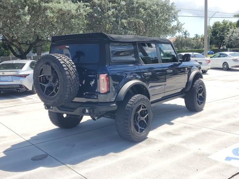 Used 2021 Ford Bronco Badlands image 11