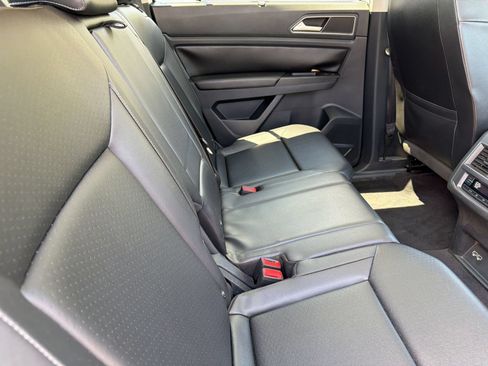 Used 2018 Volkswagen Atlas SEL FWD image 30