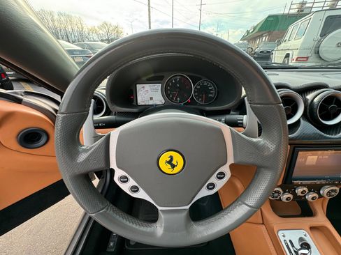 Used 2006 Ferrari 612 Scaglietti image 16