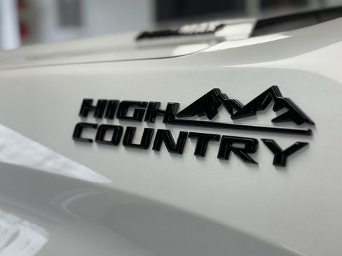Used 2024 Chevrolet Silverado 1500 High Country w/ High Country Premium Package image 14