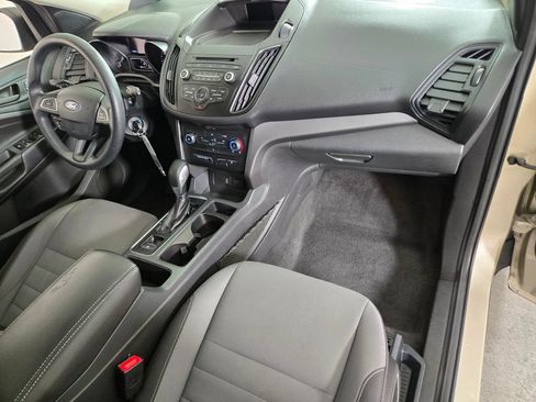Used 2017 Ford Escape S FWD image 22