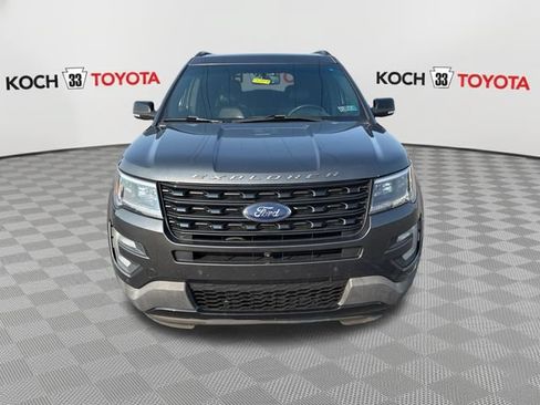Used 2016 Ford Explorer Sport w/ Equipment Group 401A AWD/4WD image 2