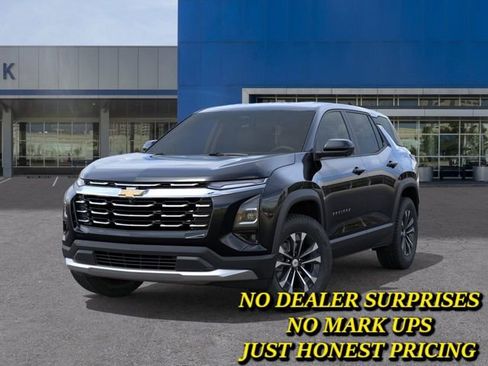New 2026 Chevrolet Equinox LT w/ Convenience Package II FWD image 6