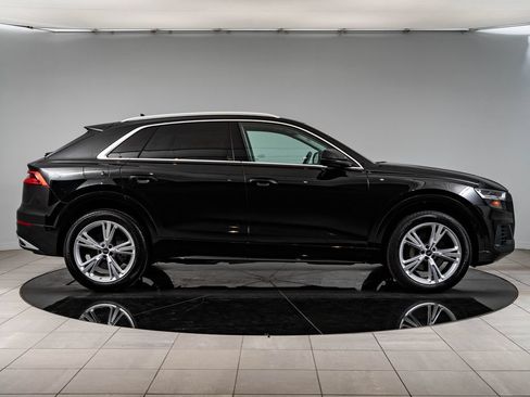 Used 2022 Audi Q8 Premium Plus AWD/4WD image 11