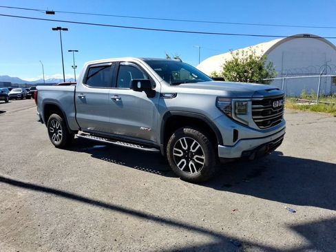 Used 2023 GMC Sierra 1500 AT4 w/ Technology Package AWD/4WD image 2