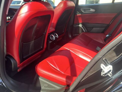 Used 2019 Alfa Romeo Giulia AWD w/ Cold Weather Package image 29