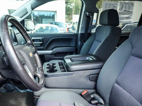 Used 2018 Chevrolet Silverado 1500 LT w/ LT Eassist Package AWD/4WD image 12