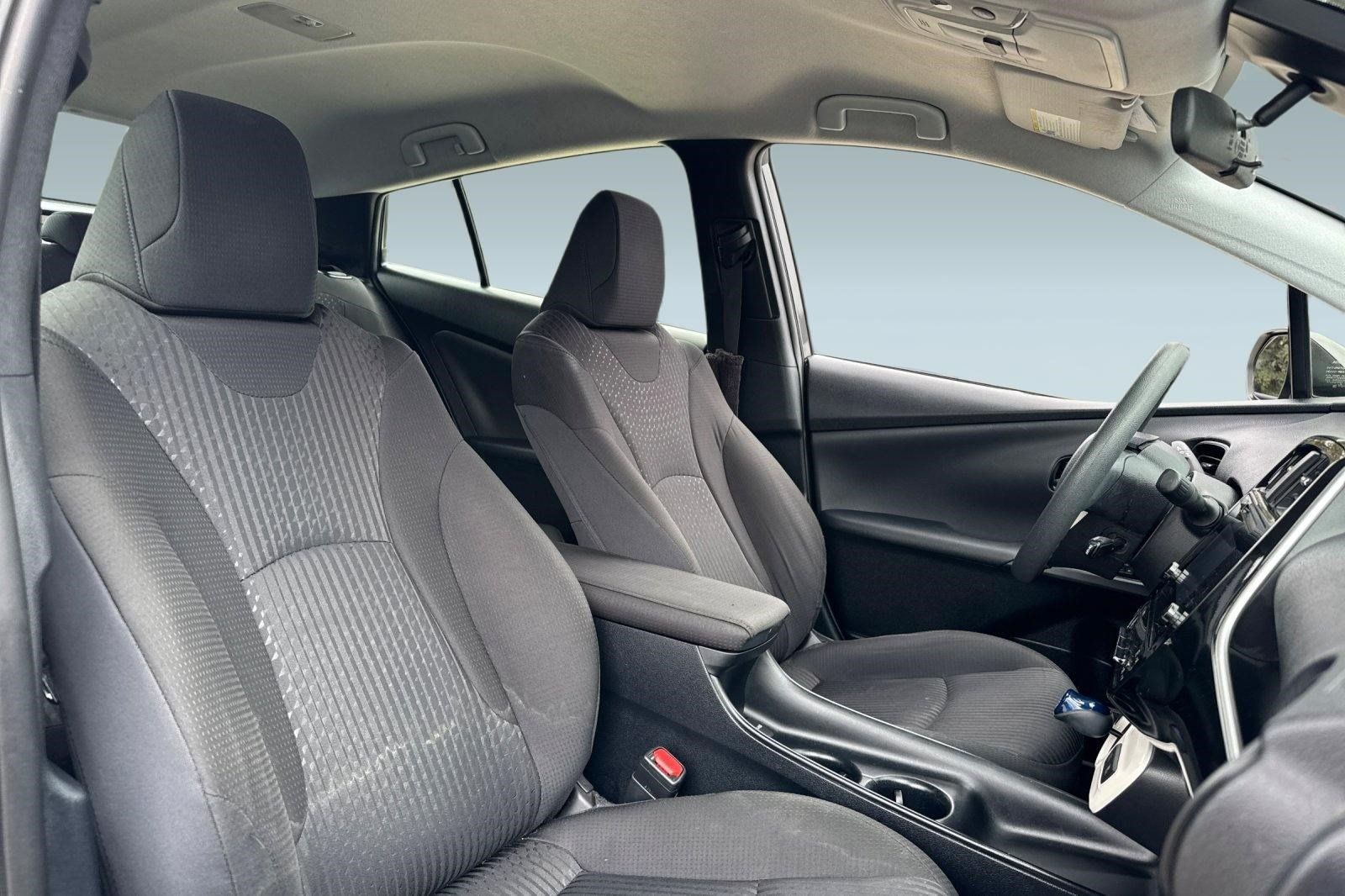 Used 2018 Toyota Prius One FWD image 27