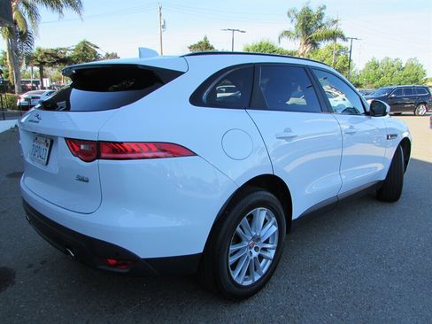 Used 2017 Jaguar F-PACE Prestige AWD/4WD image 9