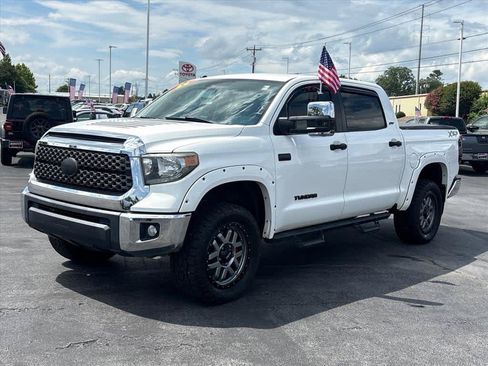 Used 2019 Toyota Tundra SR5 w/ SR5 Upgrade Package AWD/4WD image 25