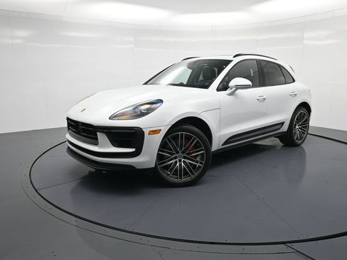 Certified 2026 Porsche Macan S AWD/4WD image 28