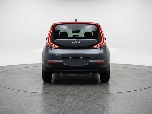 Used 2025 Kia Soul LX w/ LX Technology Package image 7