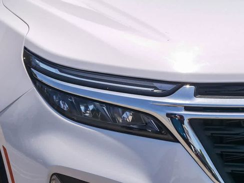 Used 2024 Chevrolet Equinox LT FWD image 4