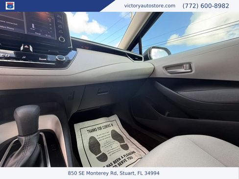 Used 2020 Toyota Corolla LE image 31