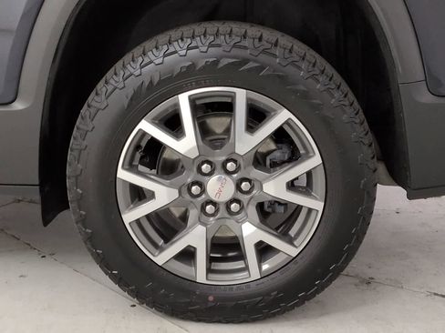 Used 2022 GMC Acadia SLE AWD/4WD image 13
