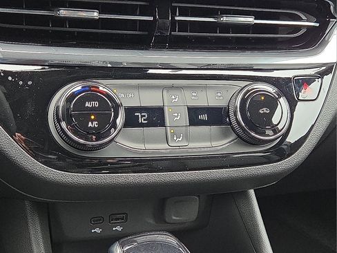 New 2026 Buick Envista Sport Touring image 18