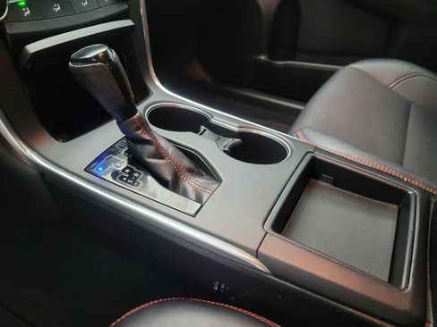 Used 2017 Toyota Camry SE image 26