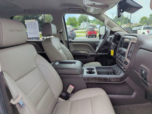 Used 2016 GMC Sierra 3500 Denali w/ Duramax Plus Package AWD/4WD image 9