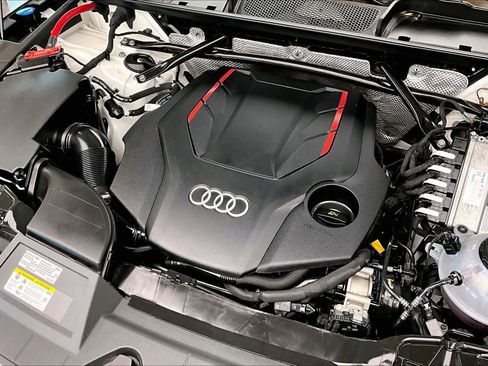 Certified 2023 Audi SQ5 Premium Plus w/ Premium Plus Package AWD/4WD image 30