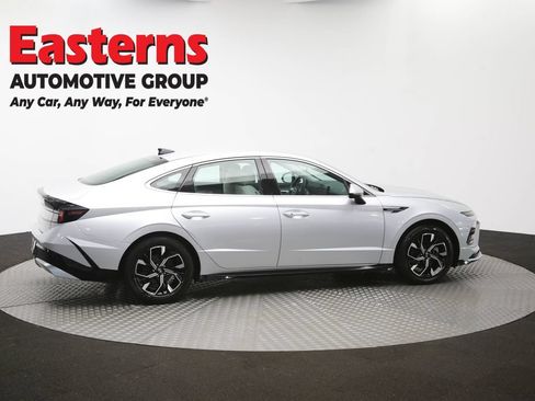 Used 2025 Hyundai Sonata SEL FWD image 44