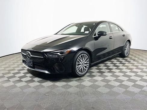 Used 2025 Mercedes-Benz CLA 250 image 4