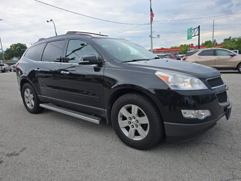 Used 2011 Chevrolet Traverse LT w/ LPO, 'HIT The Road' Package FWD image 1