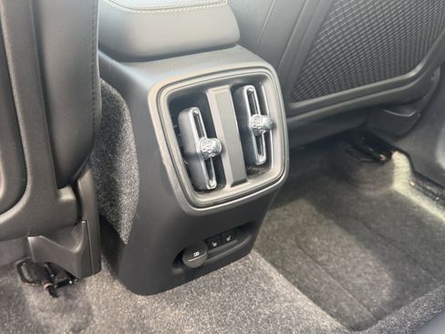 Used 2023 Volvo C40 P8 Recharge Plus w/ Climate Package AWD/4WD image 30