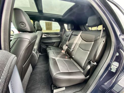 Certified 2025 Cadillac XT5 Sportv image 25